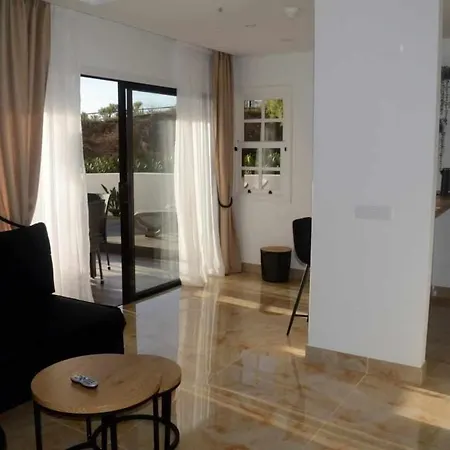 De Diseno Con Espectacular Terraza Apartmán