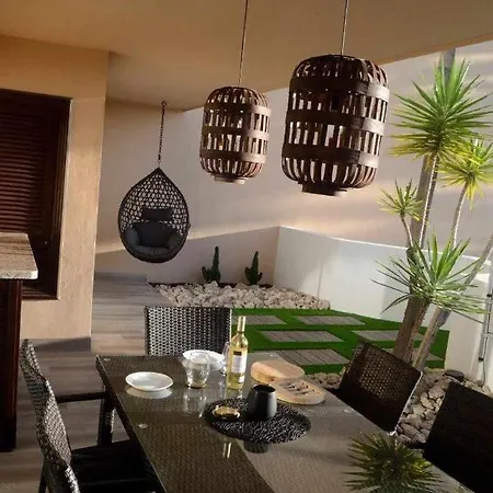 De Diseno Con Espectacular Terraza Apartmán