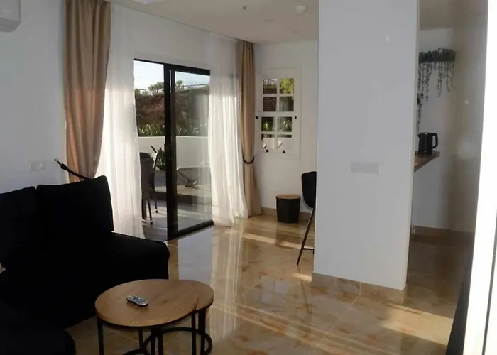 De Diseno Con Espectacular Terraza דירה